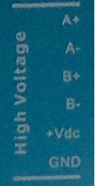 Zdjęcie pinów złącza zasilającego P2 serwosterownika ES-D808 HBS86