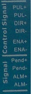 Zdjęcie pinów złącza sygnałów sterujących P1 i alarmowych P1' serwosterownika ES-D1008 HBS86H Leadshine
