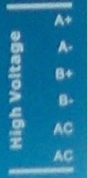 Zdjęcie pinów złącza zasilającego P2 serwosterownika ES-D1008 HBS86H Leadshine